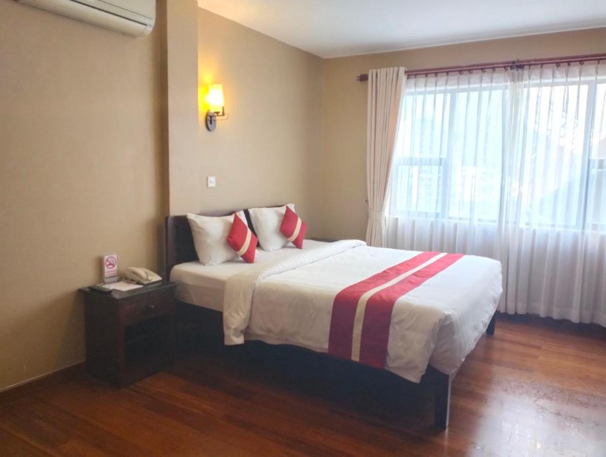 Lux Riverside Hotel & Apartment Phnom Penh Zewnętrze zdjęcie