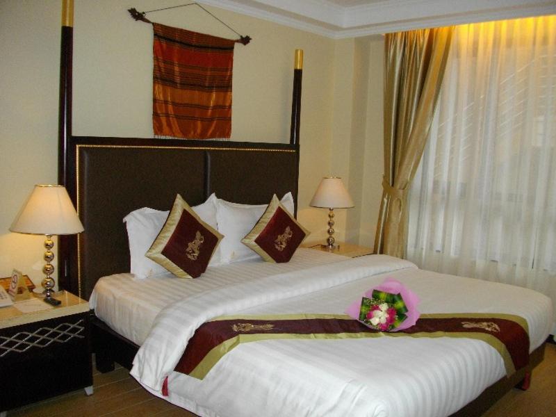 Lux Riverside Hotel & Apartment Phnom Penh Zewnętrze zdjęcie