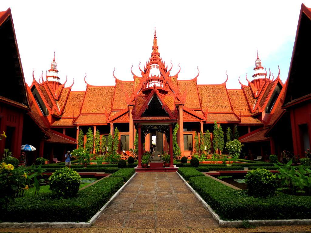 Lux Riverside Hotel & Apartment Phnom Penh Zewnętrze zdjęcie