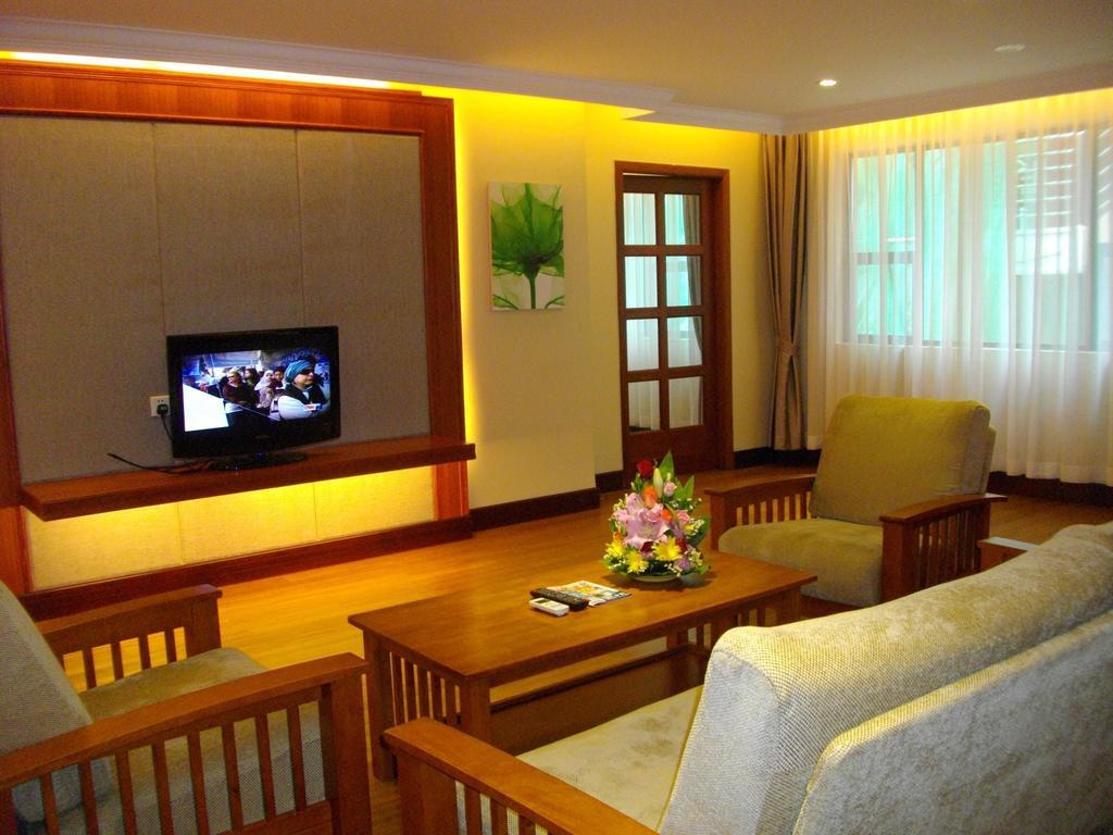 Lux Riverside Hotel & Apartment Phnom Penh Zewnętrze zdjęcie