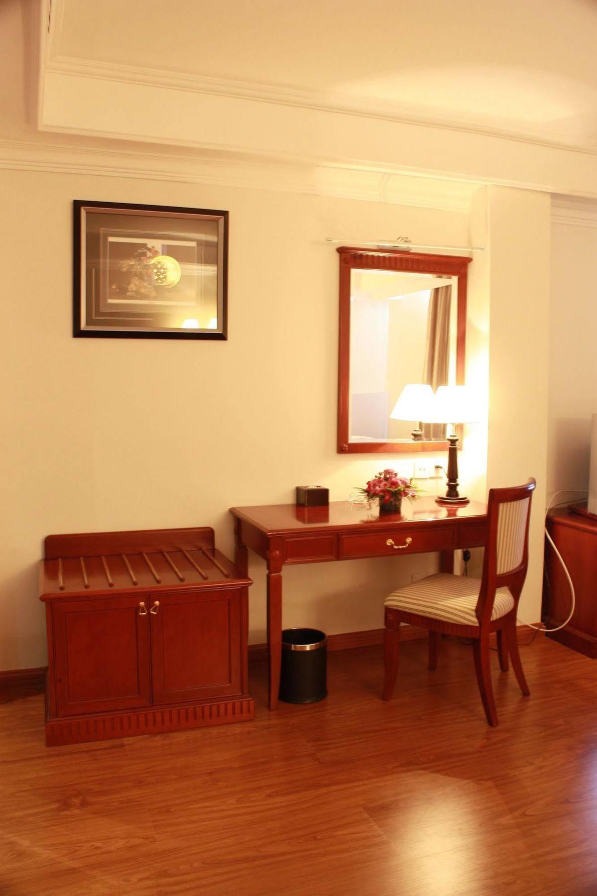 Lux Riverside Hotel & Apartment Phnom Penh Zewnętrze zdjęcie