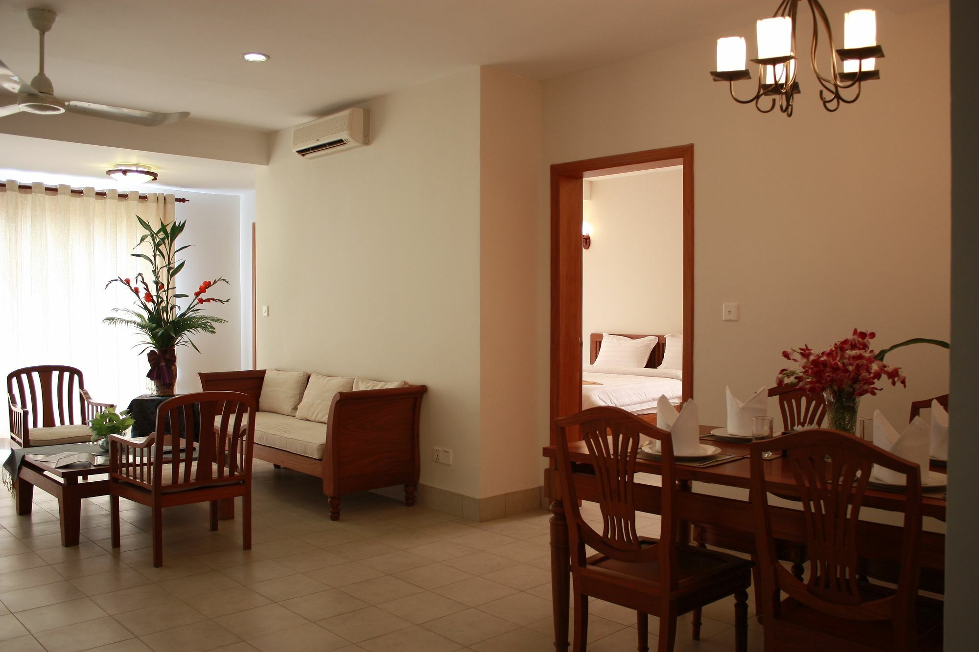 Lux Riverside Hotel & Apartment Phnom Penh Zewnętrze zdjęcie